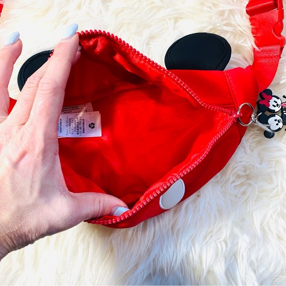 MICKEY MOUSE DISNEY FANNY PACK - Picture 4 of 4